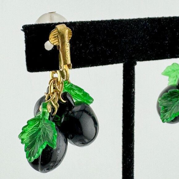 Vintage Lucite Black Plum Clip-On Earrings Summer Fruit - Picture 7 of 7